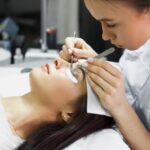 how to become a lash tech